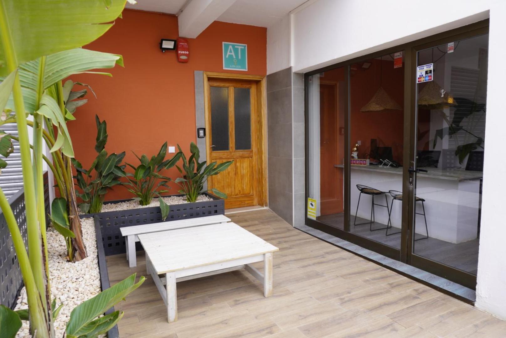 Los Escondidos Ibiza Suites Platja d'en Bossa Exterior foto