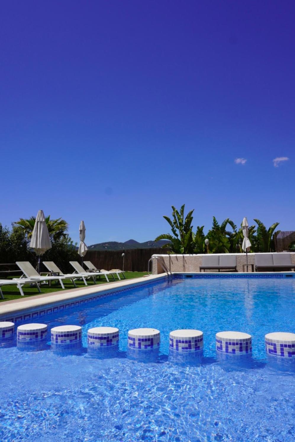 Los Escondidos Ibiza Suites Platja d'en Bossa Exterior foto