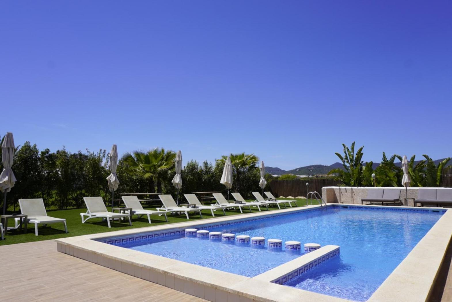 Los Escondidos Ibiza Suites Platja d'en Bossa Exterior foto